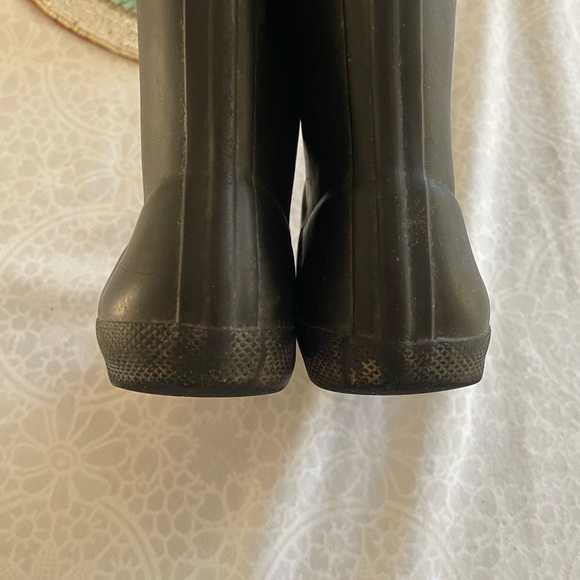 Hunter black rain boots! Size 6 - Picture 7 of 9